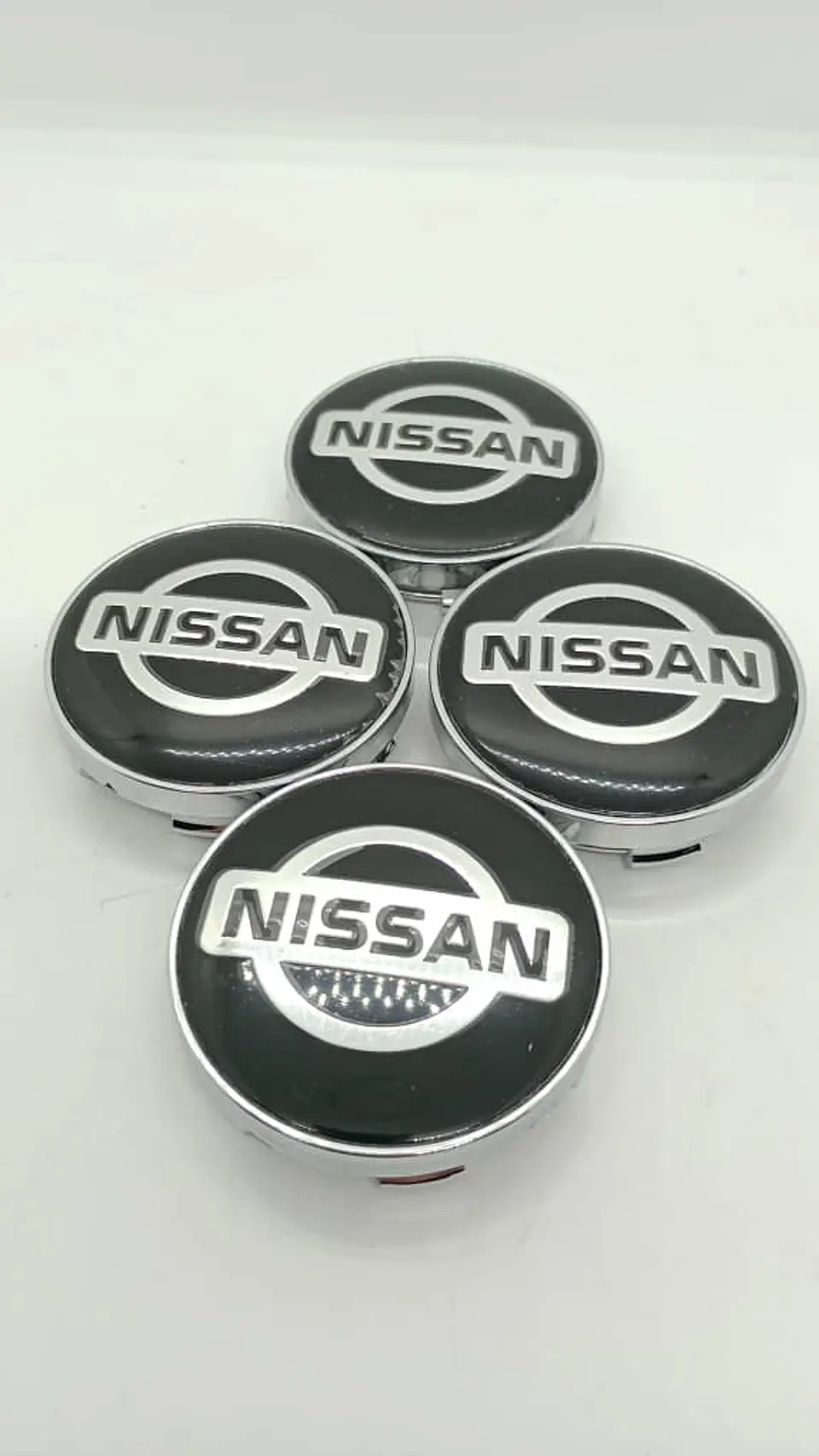 Set X4 Tapas centro de Llantas de autos universal Nissan negro 4