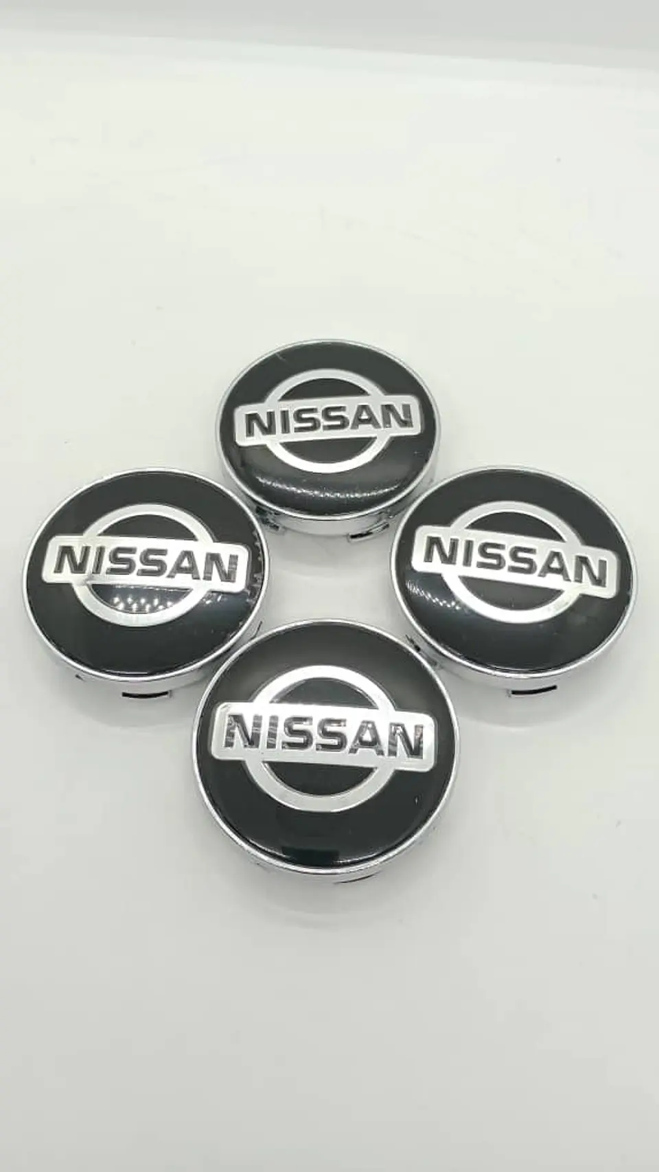 Set X4 Tapas centro de Llantas de autos universal Nissan negro 9