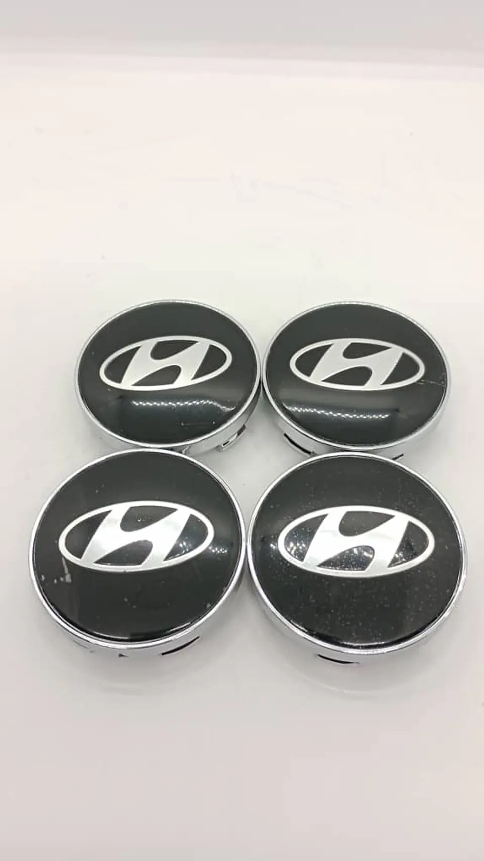 Set X4 Tapas centro de Llantas de autos universal Hyundai negro 1