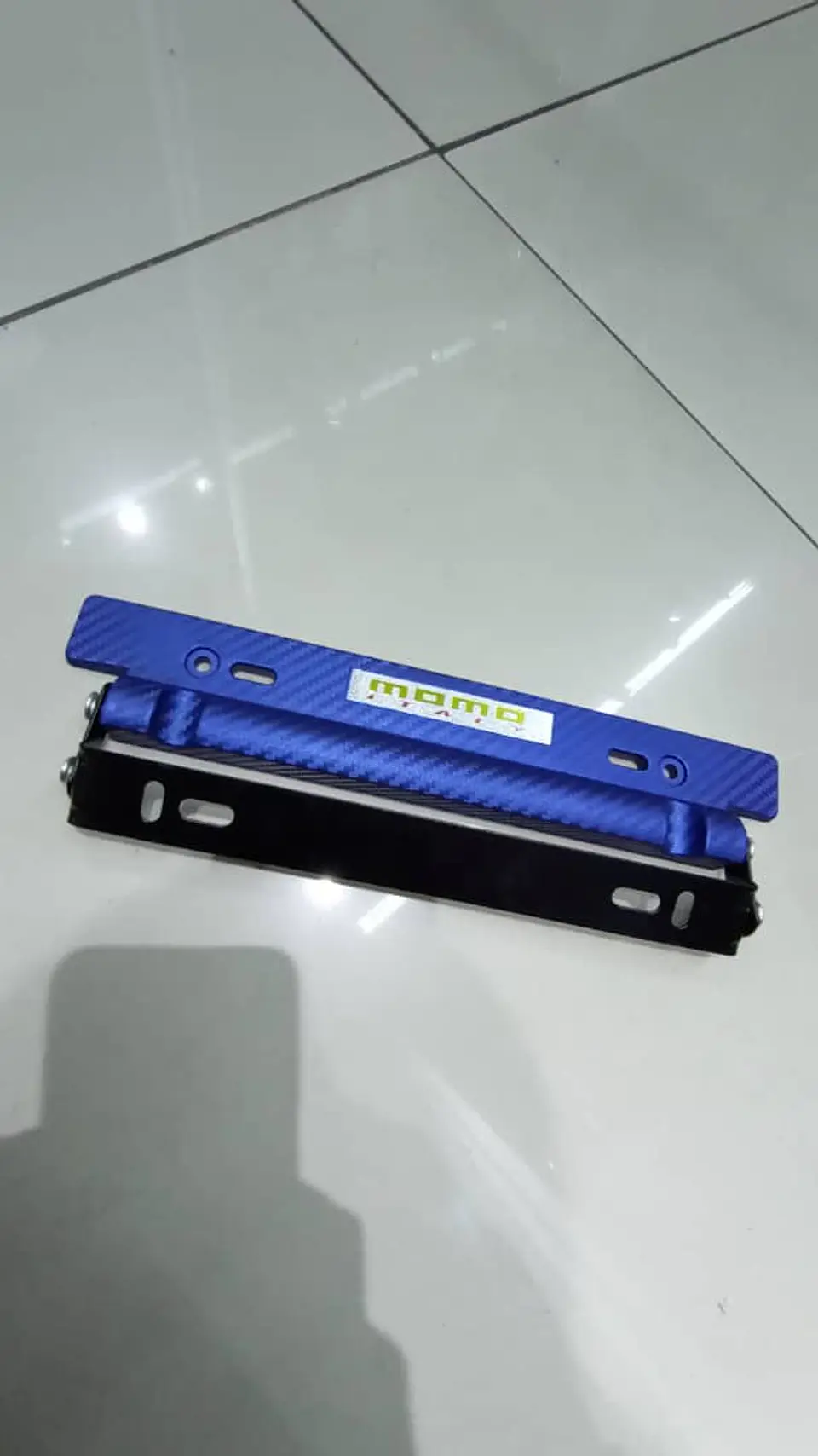 Porta placa patente de autos universal tipo fibra de carbono 12