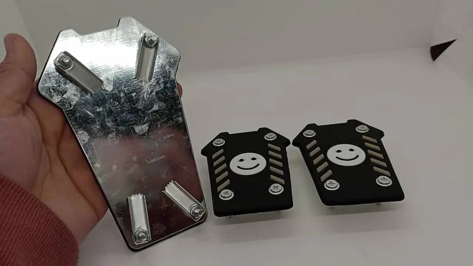 Set cubre pedales carita feliz, 3pzs - Negro/Gris 10