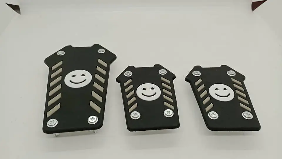 Set cubre pedales carita feliz, 3pzs - Negro/Gris 11