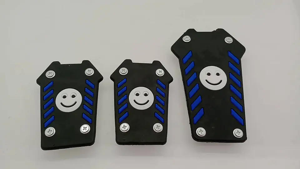 Set cubre pedales carita feliz, 3pzs - Negro/Azul 14