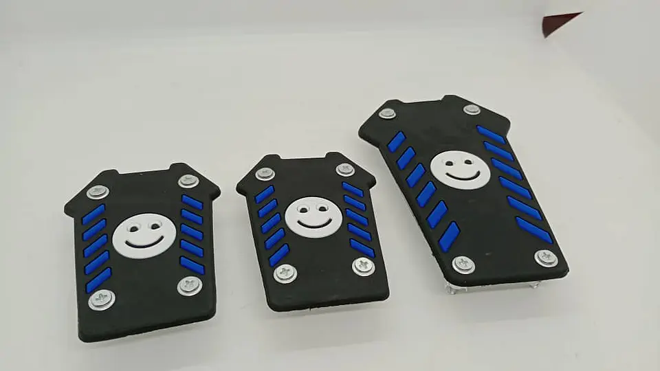 Set cubre pedales carita feliz, 3pzs - Negro/Azul 15