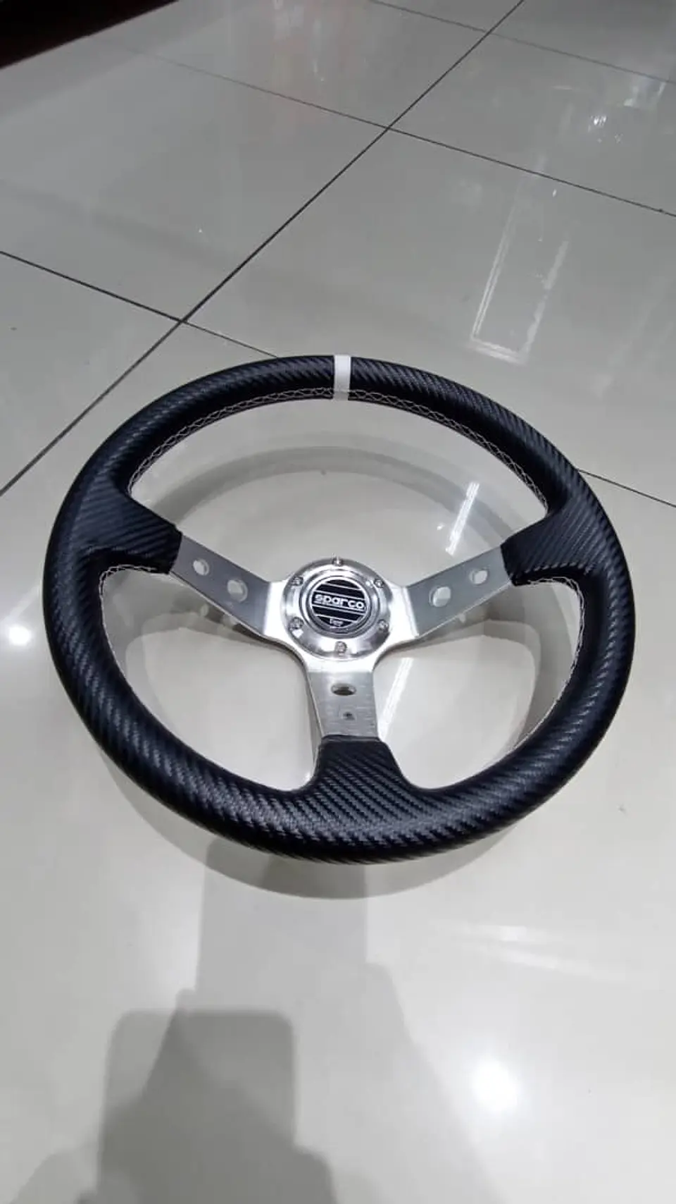 Volante deportivo Sparco 35cm (agujeros) - Centro Plata, línea Blanca 2