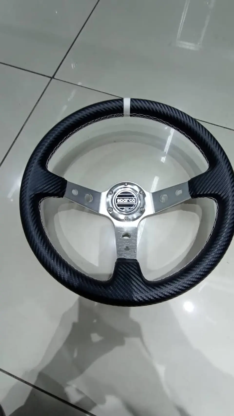 Volante deportivo Sparco 35cm (agujeros) - Centro Plata, línea Blanca 3