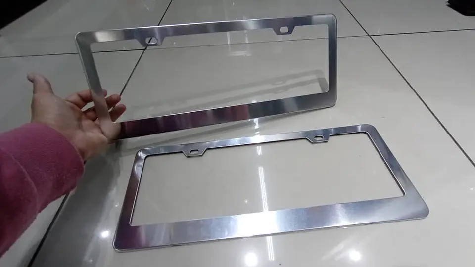 Par porta patentes/marco matrícula aluminio - Plata 7