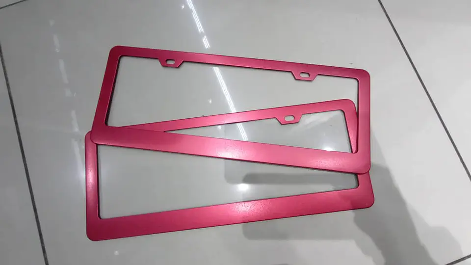 Par porta patentes/marco matrícula aluminio - Rojo 10
