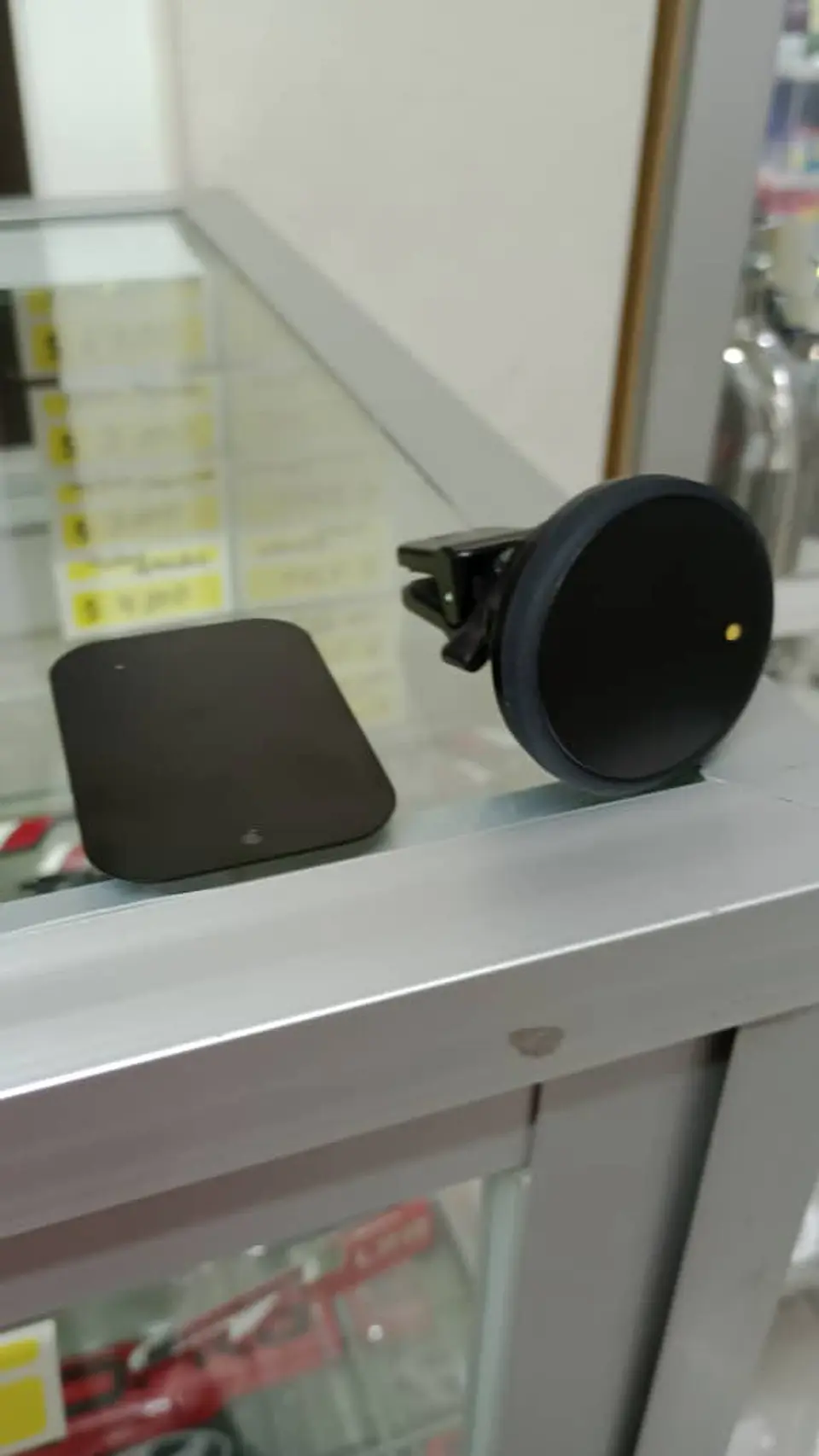 Soporte Celular - magnético para rejilla, cabezal 360° - potente 17