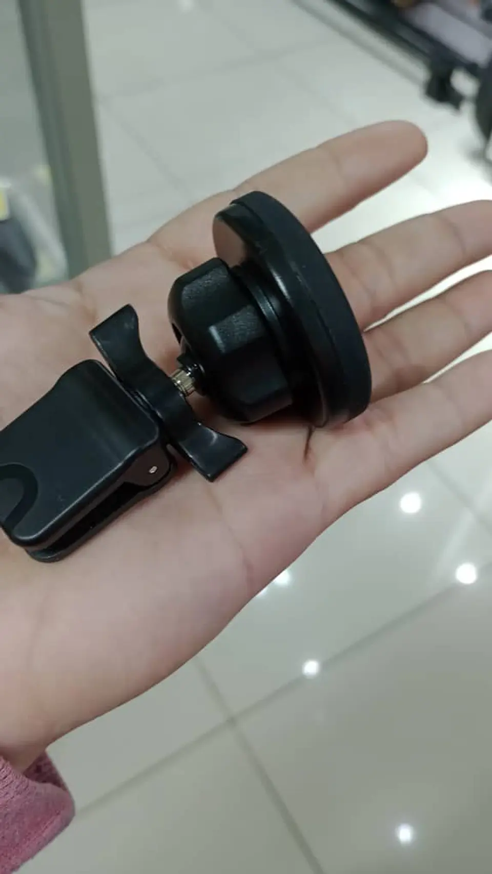 Soporte Celular - magnético para rejilla, cabezal 360° - potente 4