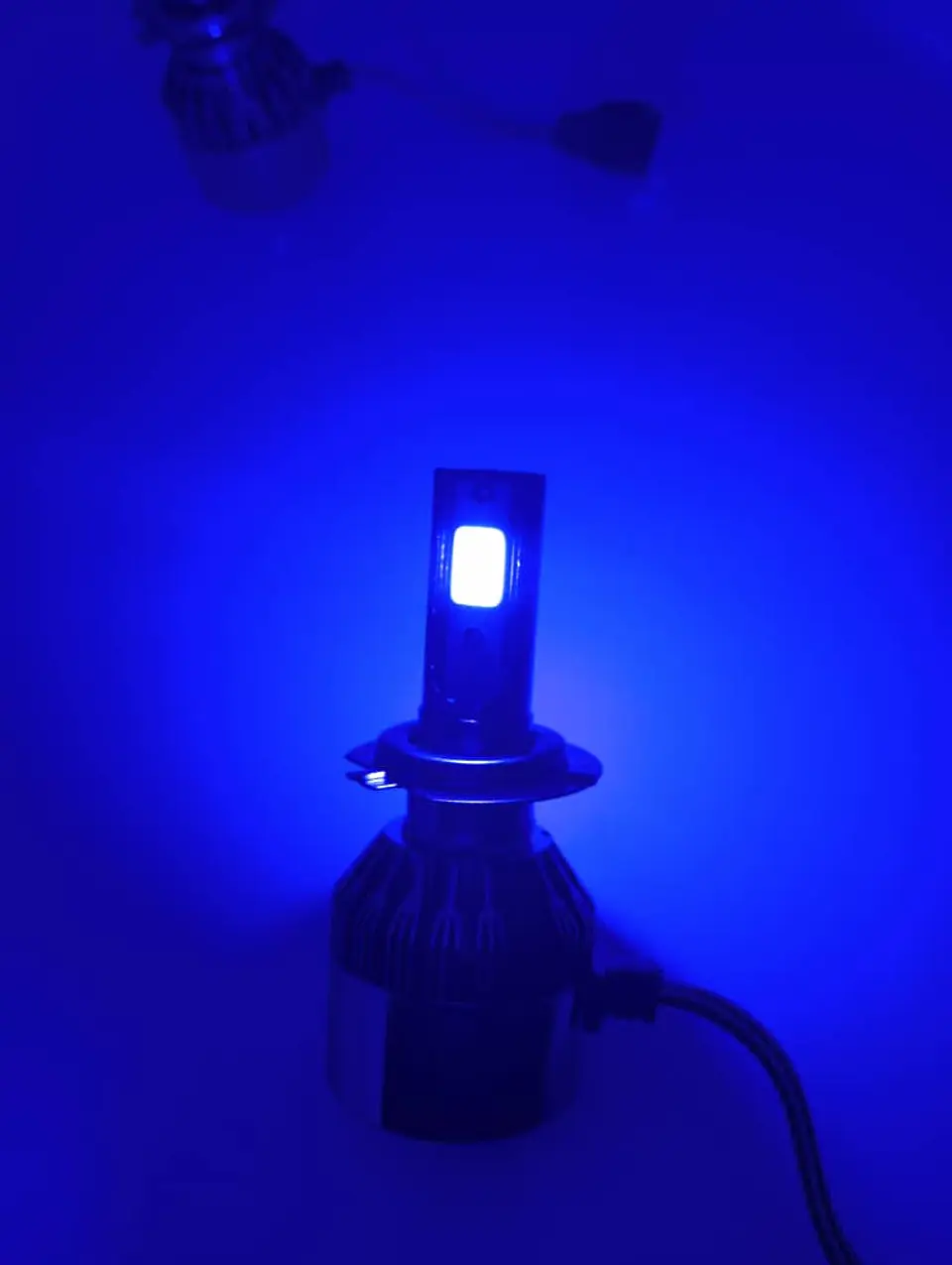 Par Ampolletas turboled H7 12.000Lm 100watts 12V color azul 6