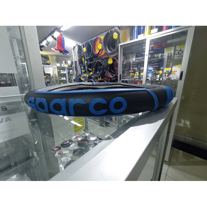 Forro cubre volantes autos goma 38cm Sparco negro letra azul grande 2