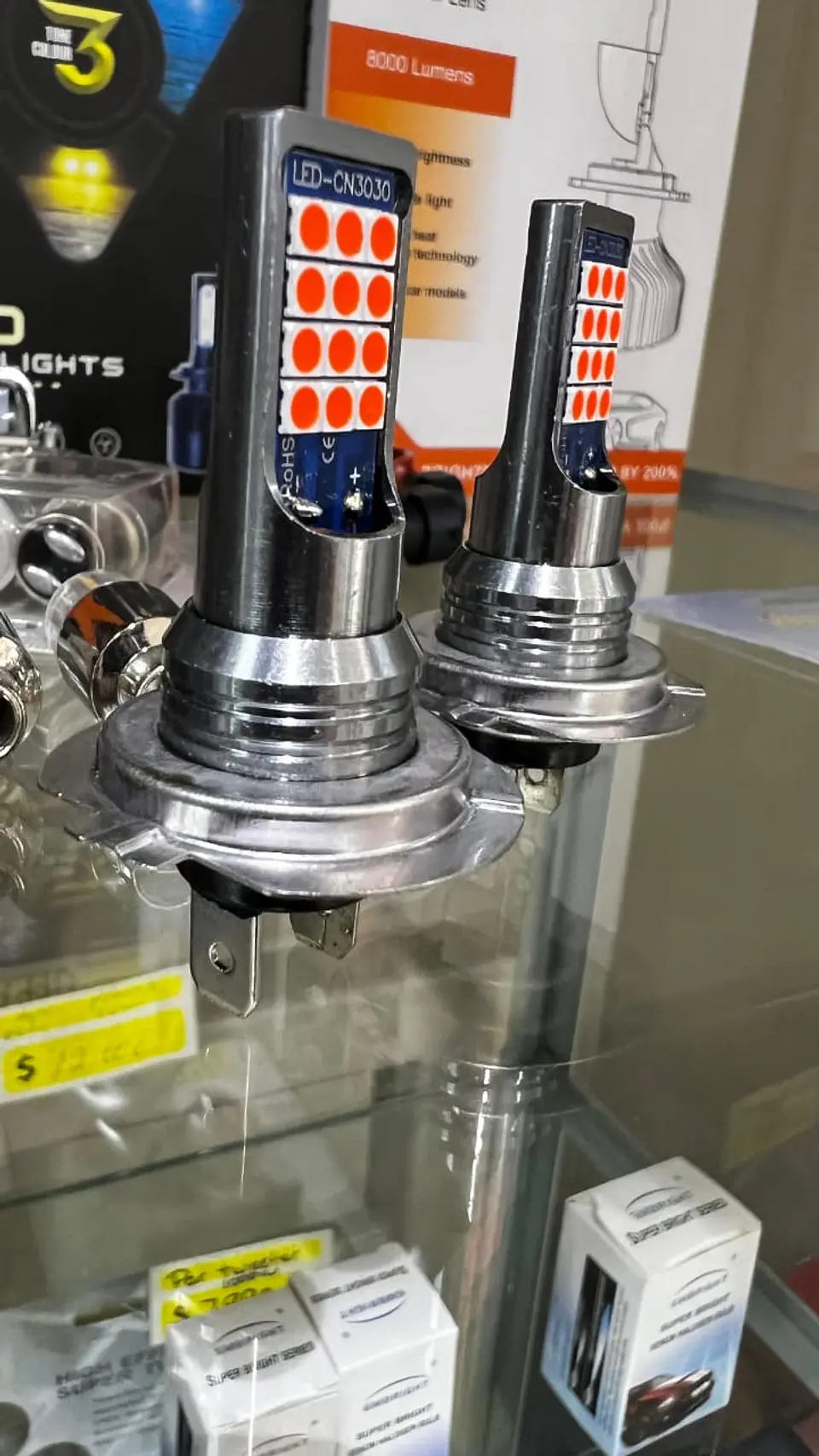Par de ampolletas Led Modelo h7 4800 lúmenes 12 Voltios 7