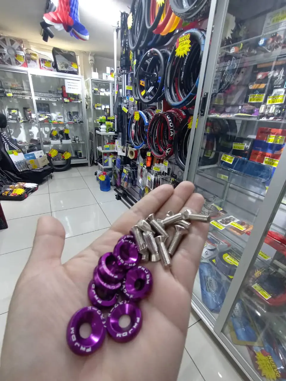 Set de 10 tornillos o pernos con 10 arandelas M6 de aluminio 10