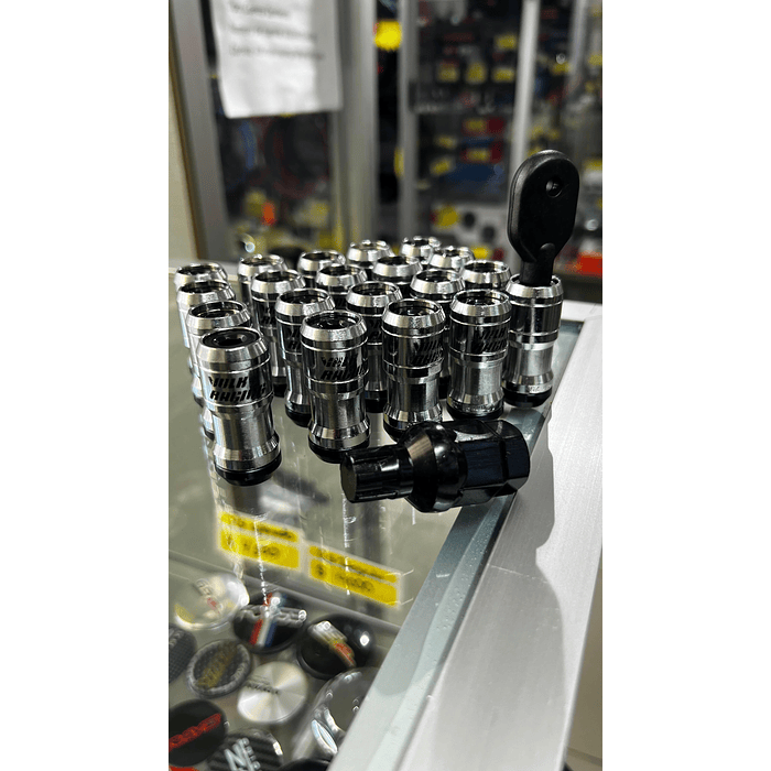 Set de tuercas de llantas Volk Racing con Doble Seguridad 1.50 9