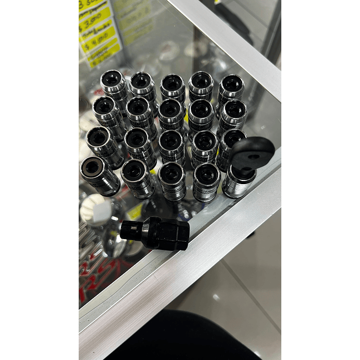 Set de tuercas de llantas Volk Racing con Doble Seguridad 1.50 10