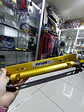Porta placa patente fibra de carbono - dorado amarillo nismo - Miniatura 7