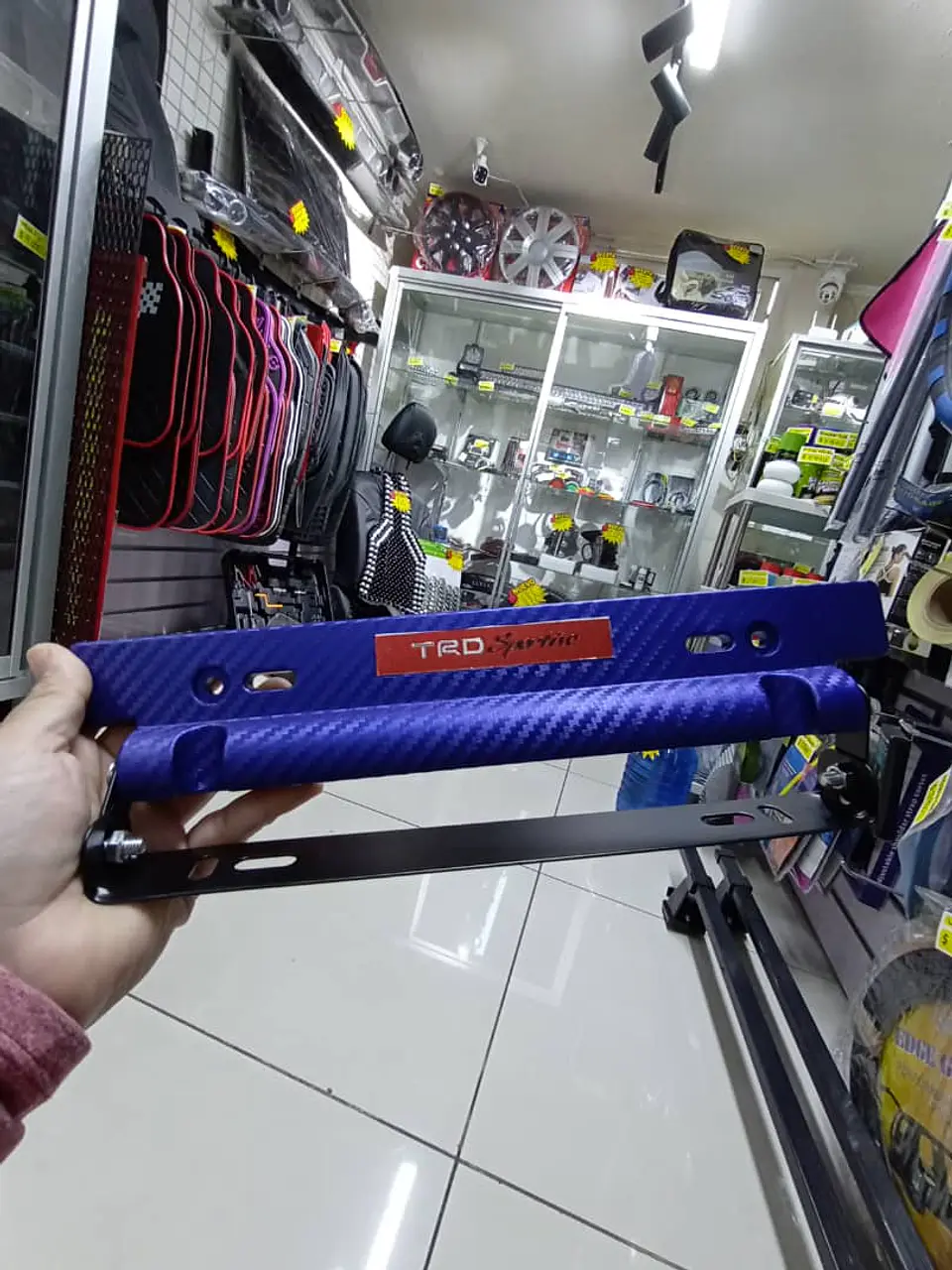 Porta placa patente fibra de carbono - azul TRD 8