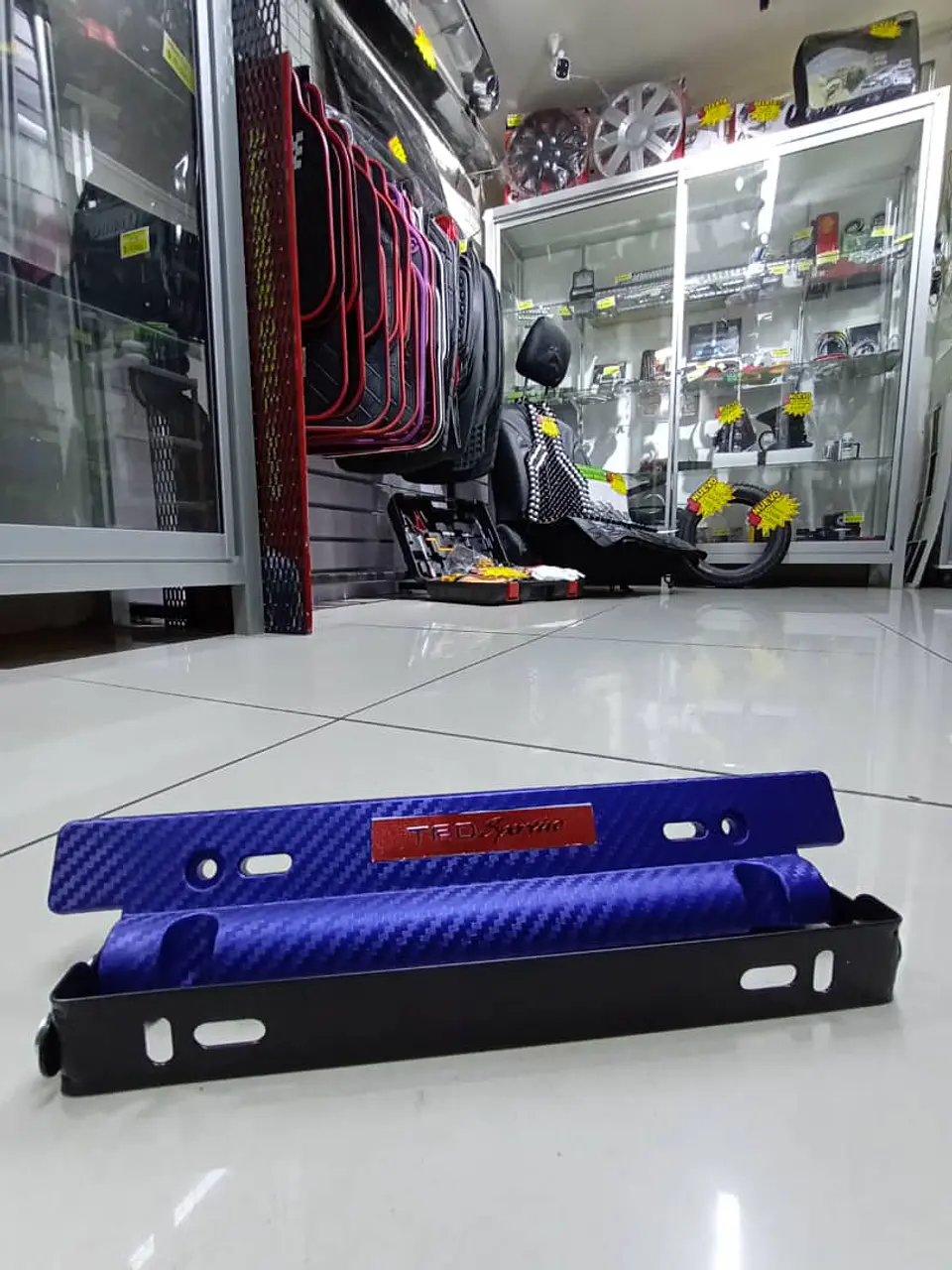 Porta placa patente fibra de carbono - azul TRD 9