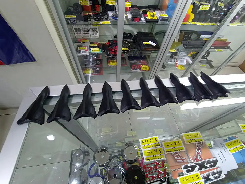 Kit X10 mini aletas de tiburón adhesivos, difusores de techo carbono 13