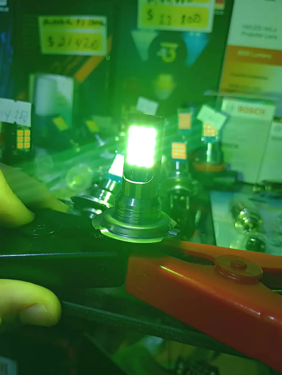 Par de ampolletas Led Modelo h7 color verde 4800 lúmenes 12 Voltios 4