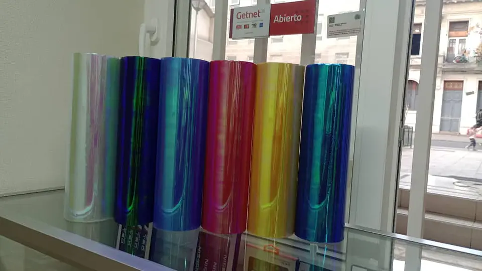 Vinilo adhesivo decorativo tunnig para focos de autos 1mtr x 30cm 30