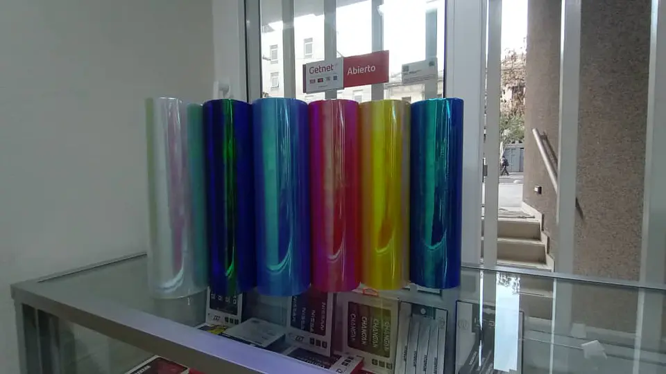 Vinilo adhesivo decorativo tunnig para focos de autos 1mtr x 30cm 31