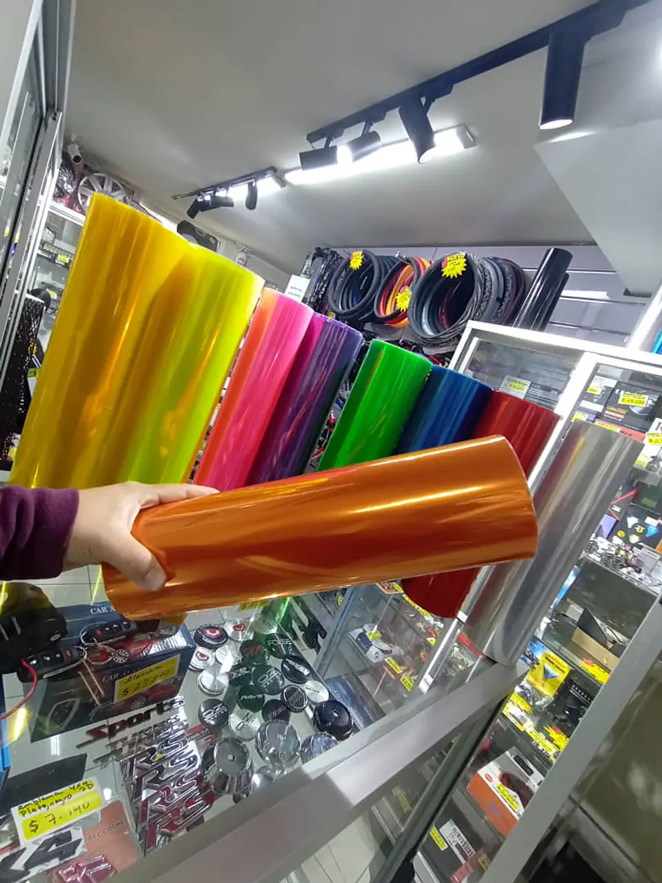 Vinilo adhesivo decorativo tunnig para focos de autos 1mtr x 30cm 28