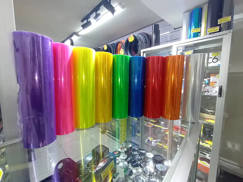 Vinilo adhesivo decorativo tunnig para focos de autos 1mtr x 30cm 33