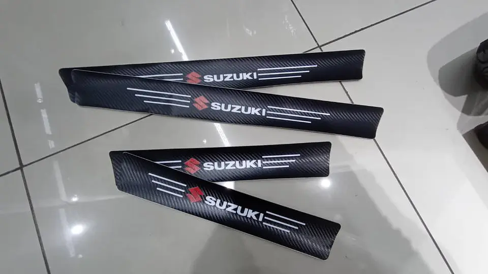 Set De 4 zócalos Para Las Cuatro Puertas del auto Suzuki 6