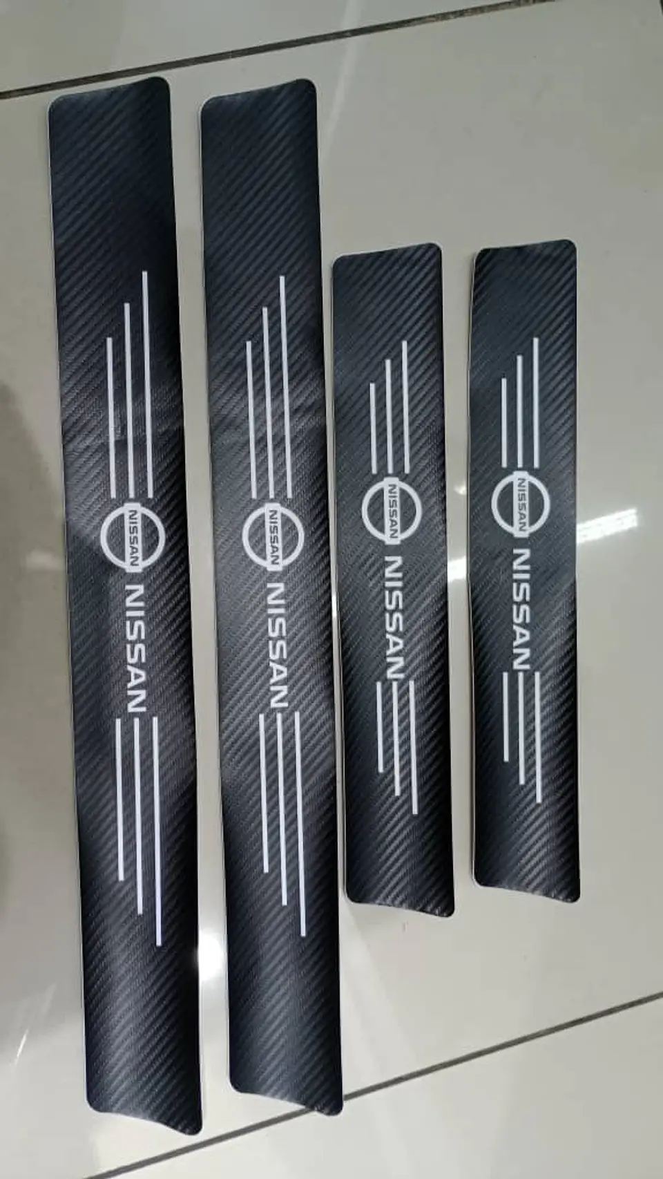 Set De 4 zócalos Para Las Cuatro Puertas del auto Nissan 6