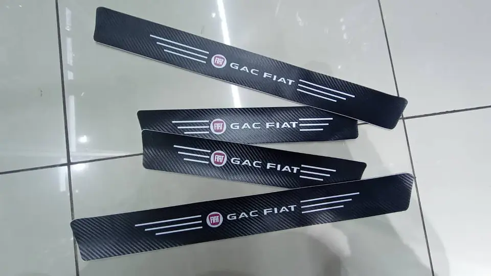 Set De 4 zócalos Para Las Cuatro Puertas del auto Fiat 3