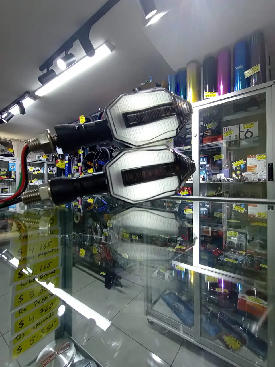 X2 Set Luz intermitente ideal para moto, modelo Duo Color, Disponible 12