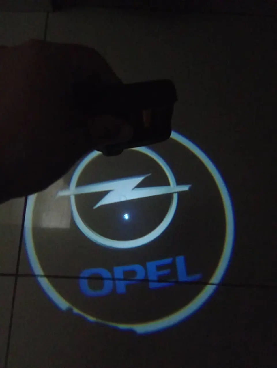 X2 luces LED cortesía puertas (a batería triple A) - Opel 1