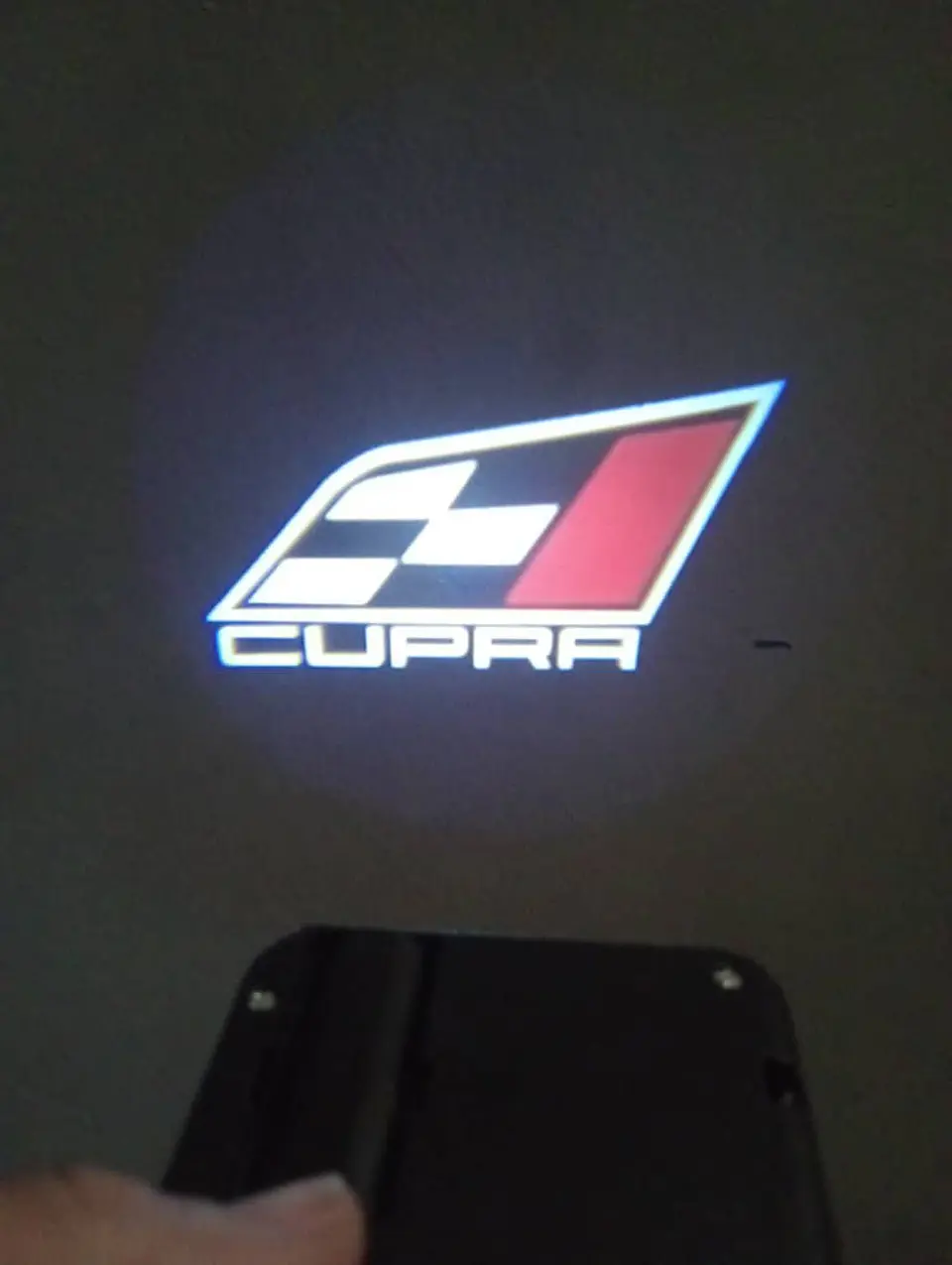 X2 luces LED cortesía puertas (a batería triple A) - Cupra 4
