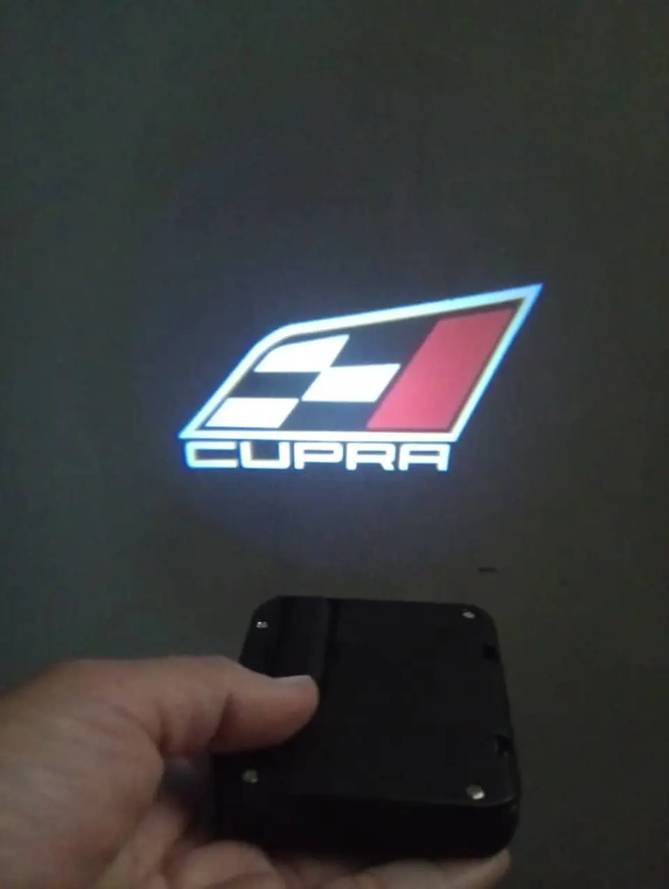 X2 luces LED cortesía puertas (a batería triple A) - Cupra 5