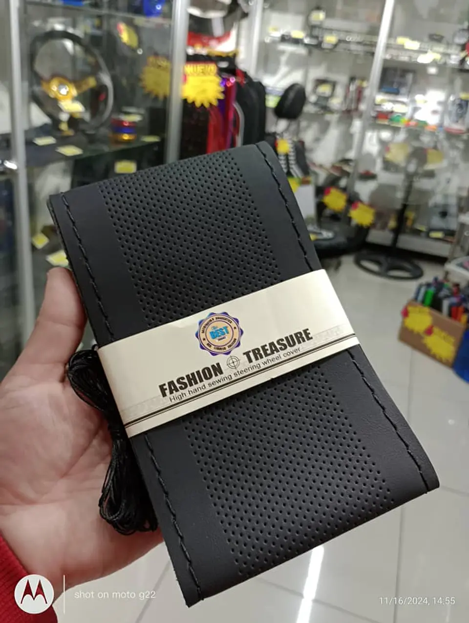 Forro volante cosido hilo Negro cuero liso 4
