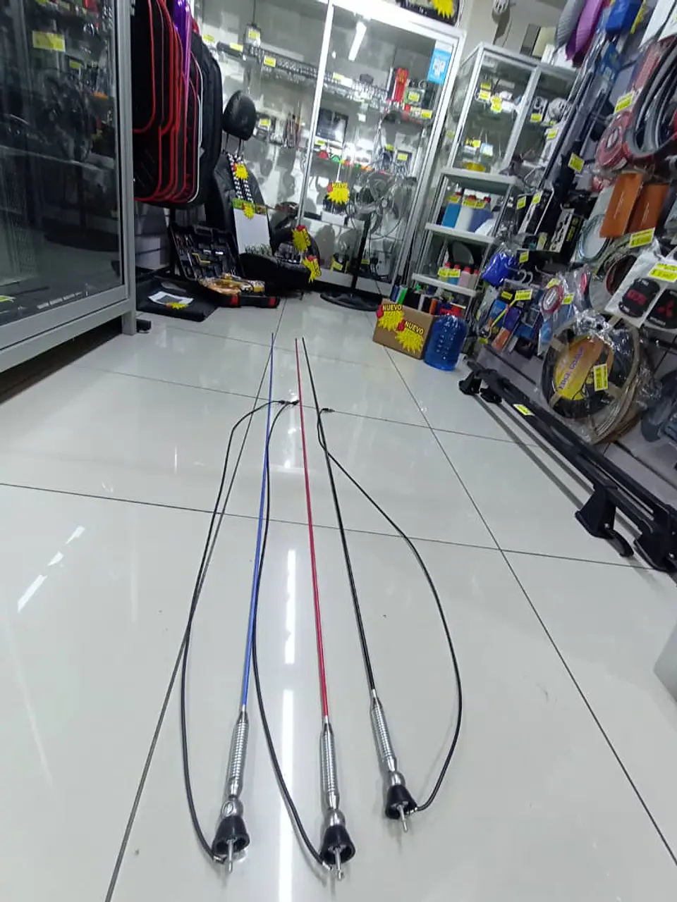 Antena flexible de 2 metros tipo látigo para vehículo 10