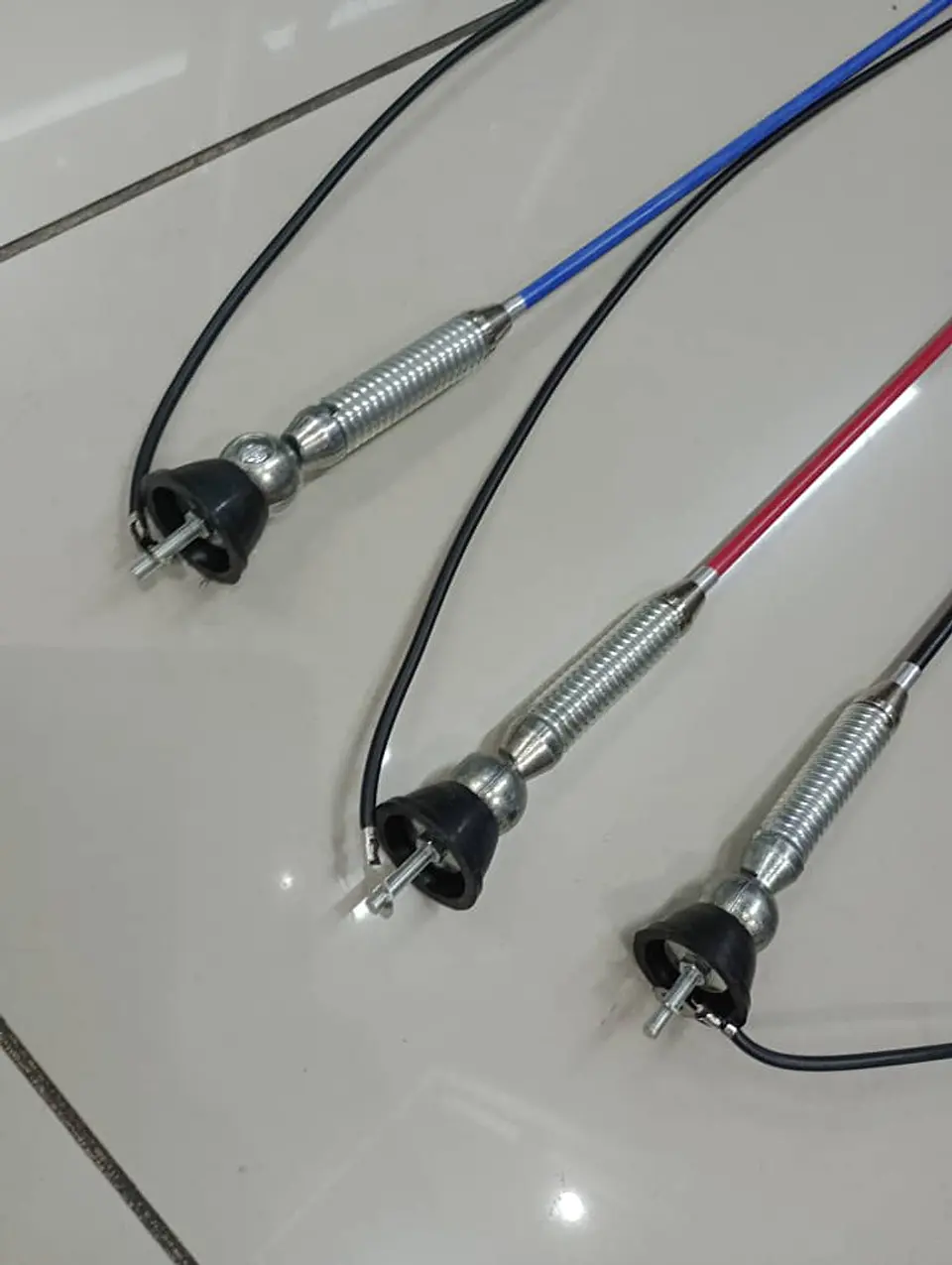 Antena flexible de 2 metros tipo látigo para vehículo 11