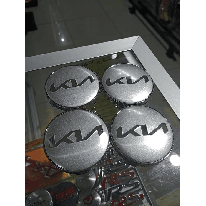 Set X4 Tapas centro de Llantas de autos universal kia logo nuevo plata letra plata   8