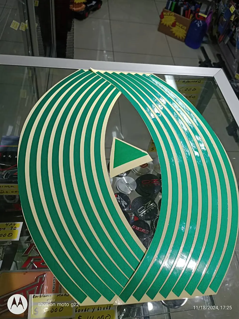 Kit stickers reflectivos para llantas y rines - autos/motos 4