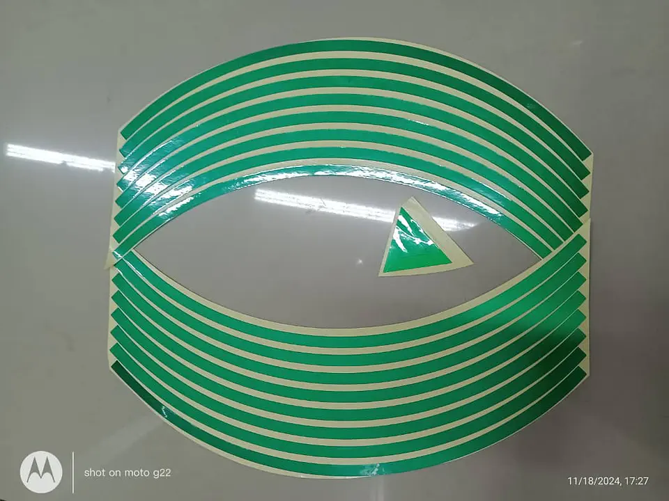 Kit stickers reflectivos para llantas y rines - autos/motos 10