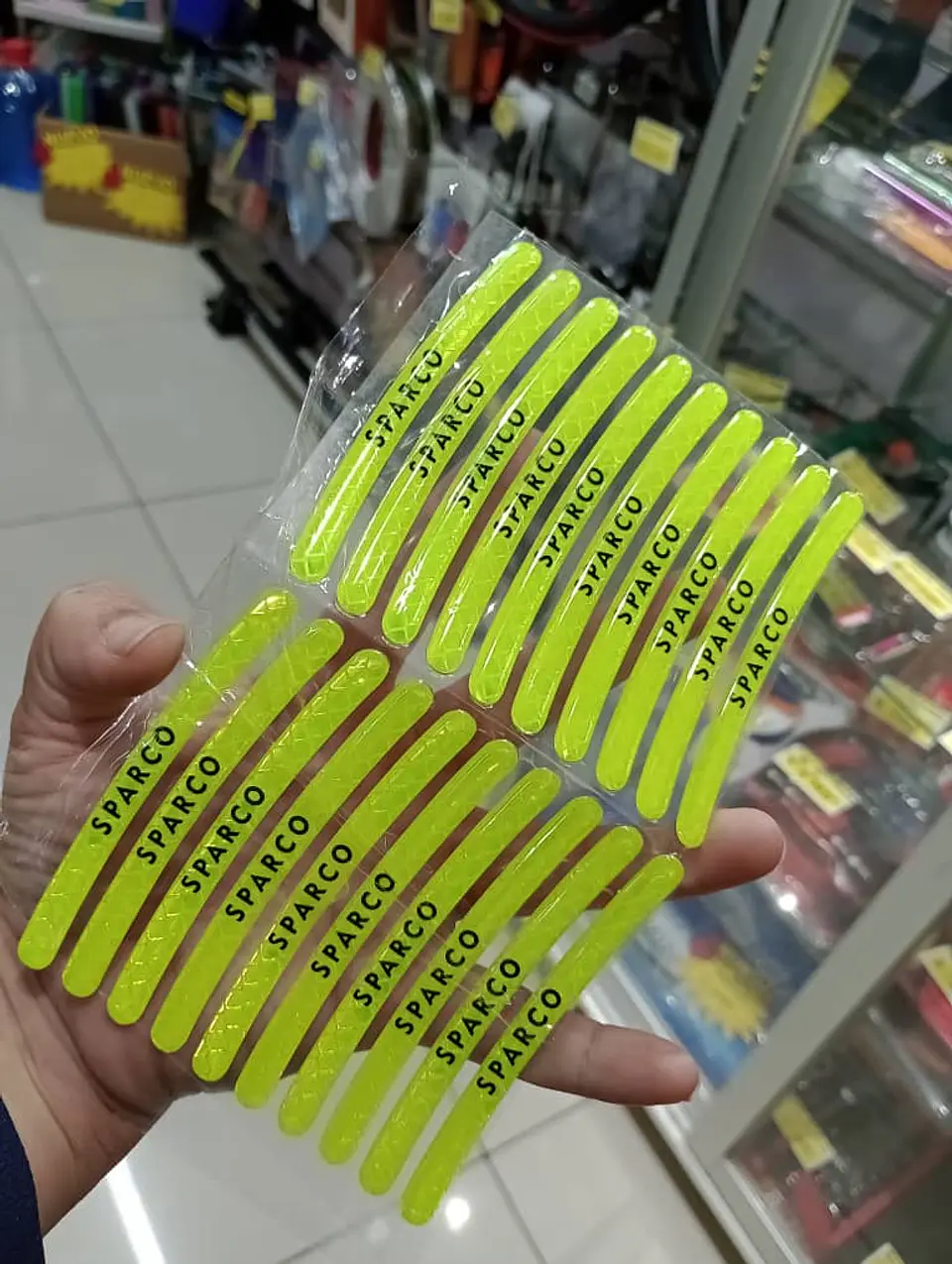 Kit STICKER adhesivos reflectivos Sparco para llantas ruedas de rines 5