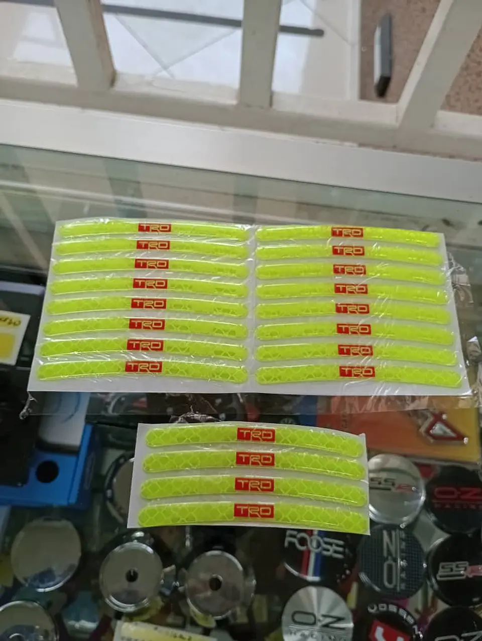 Kit STICKER adhesivos reflectivos TRD para llantas ruedas de rines 9