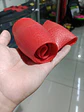Funda cubre Volante de silicona para autos elastico color rojo - Miniatura 3
