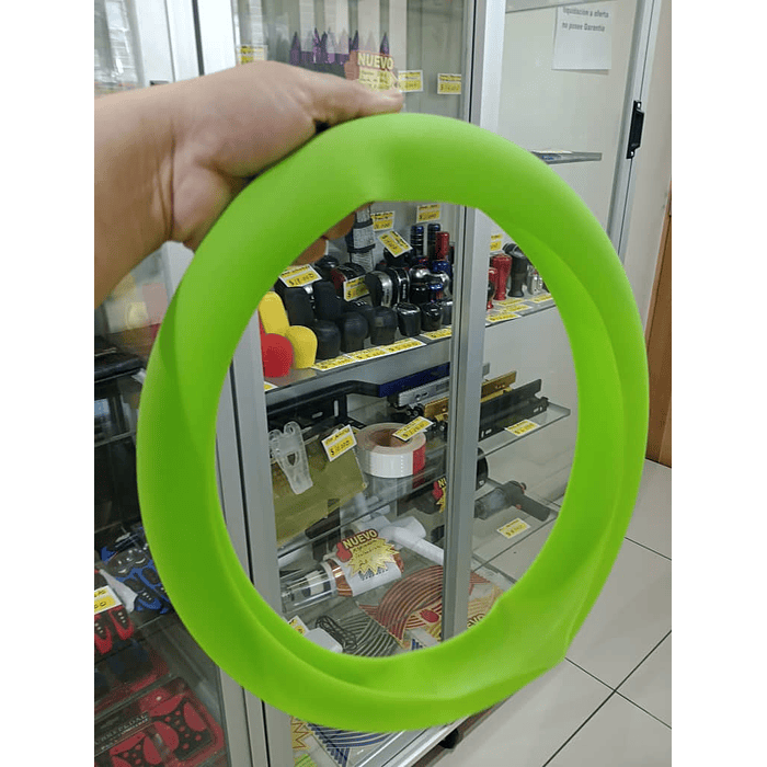 Funda cubre Volante de silicona para autos elastico color verde 1