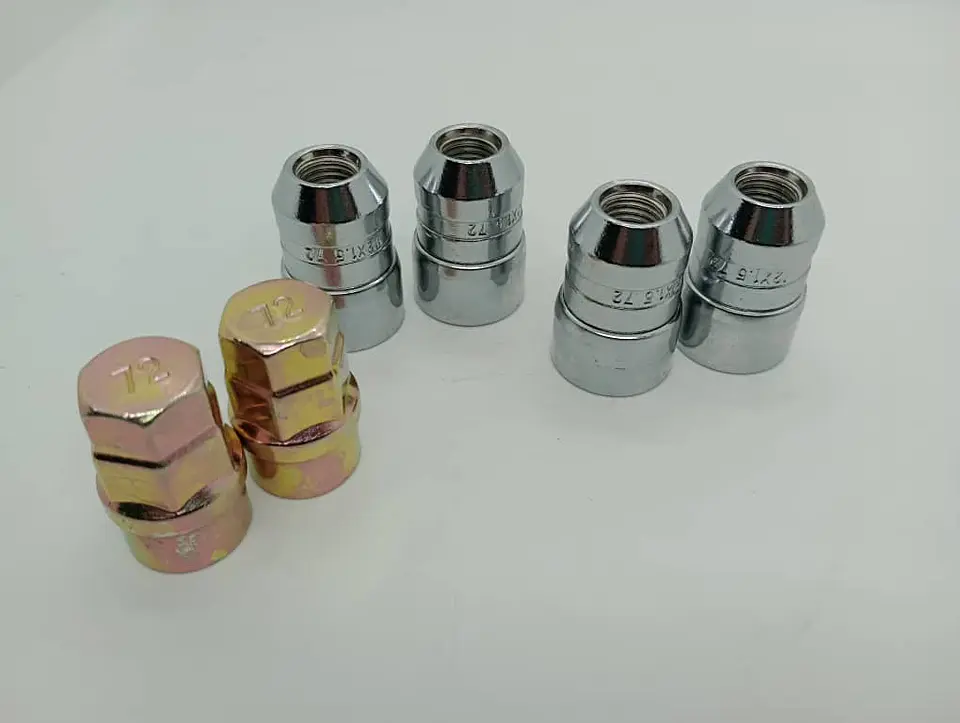 Juego 4 tuercas de seguridad con 2 llaves M12x1.25 - Plata 6