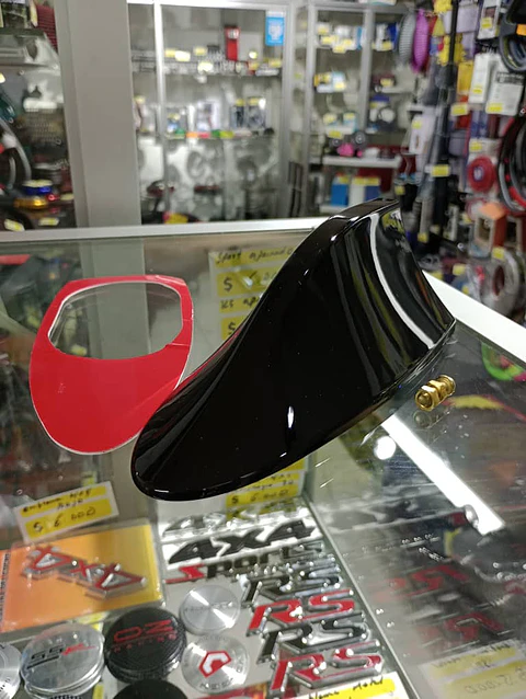 Antena aleta de tiburón Autos / Suv Negro