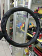 Forro cubre volante de autos de eco cuero negro y goma - thumbnail 1