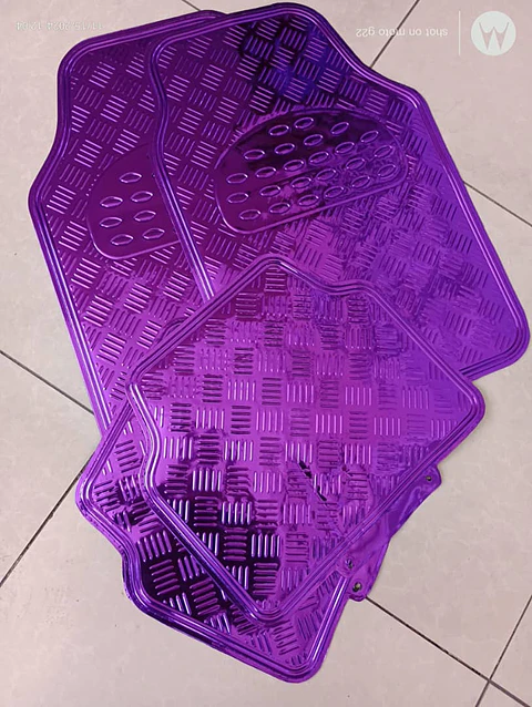 Alfombras pisos de auto diseño metálico morado